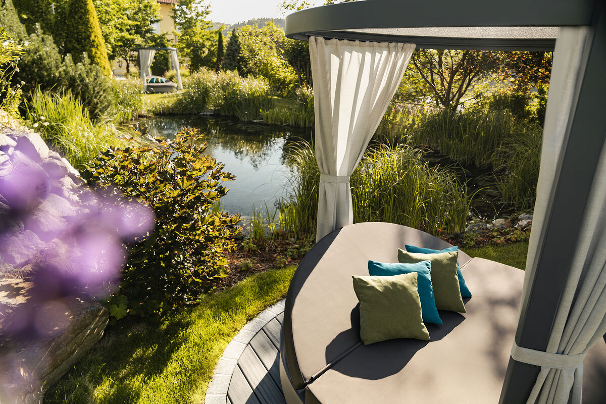 Himmelbetten im 5* Wellness- & Sporthotel Jagdhof, Bayerischer Wald